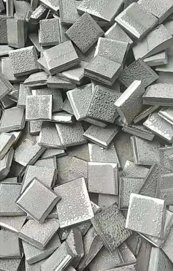 Plaque de nickel La plaque de nickel utilisée dans l'industrie est de haute qualité et de grande pureté